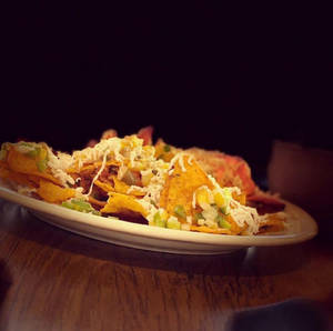 Cheese Nachos With Dip