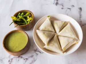 Samosa (Kacha)