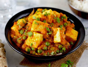 Mattar Paneer