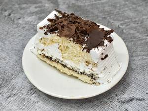 Eggless Black Forest Pastry