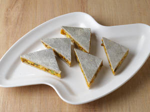 Kaju Sandwich (5 Pcs)