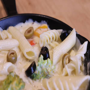 White Sauce Pasta