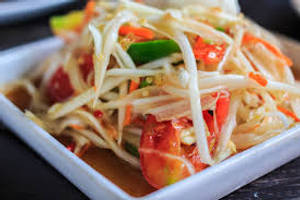 Som Tum Salad (Thai Style Salad)
