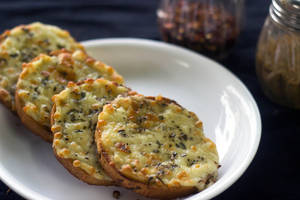 Masala Garlic Bread