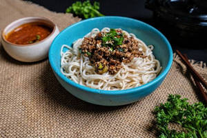 Sichuan Udon- Dan Dan Noodles With Chicken