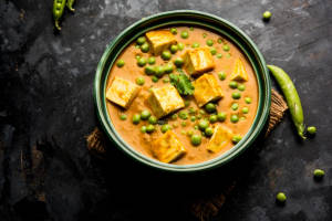 Matar Paneer