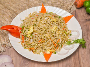 Egg Hakka Chow mein