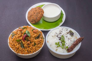 Puliyogare Combo