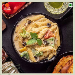 Alfredo Pasta (penne & Spring)