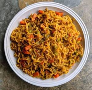 Punjabi Tadkedar Maggi  (1 Plate)