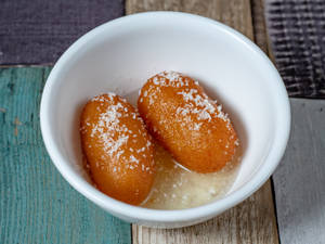 Gulab Jamun (1 Pc)