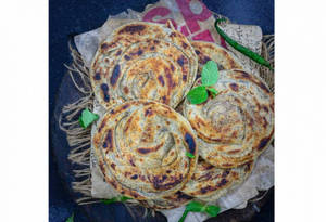 Pudina Lachha Paratha