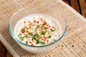 Chilli Onion Raita[250]