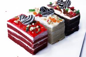 Pastry 4 + 2 Free ( Pack of 6)