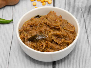 Green Tamarind Pickle / Chintakaya Thokku (250 Gms)