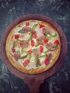 9" Medium Fresh Farm House Pizza (DoubleCheese)            