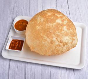 Puri With Curry                     