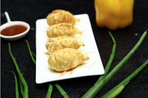 Veg Fried Momos [6 Pieces]