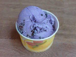 Blackcurrant Ice cream (1 Scoop)