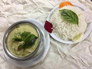 Thai Green Curry With Steamed Rice