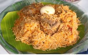 Chettinad Chicken Briyani With Egg