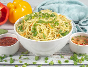 Veg Hakka Noodles