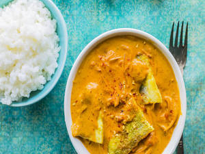 Steamed Rice With Fish Masala (250ml)