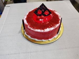 1/2Kg Eggless Red Velvet Cake
