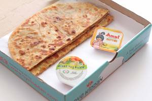 Cheese Corn Capsicum Paratha