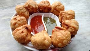 Veg Momos (fried)