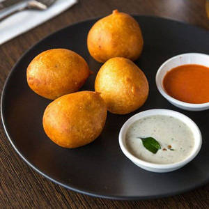 Mysore Bajji [4pc]                                              