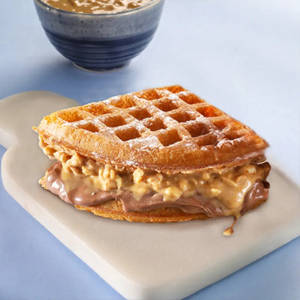 Snickers Waffle
