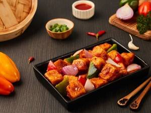 Paneer Chilly (Per Plate)