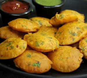 Aloo Pakoda (12 Pcs)