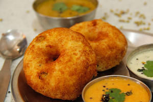 Plain Vada (2 Pc) 