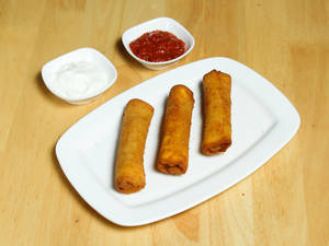 Veg Roll (3 Pcs)