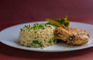 Grilled Chicken With Brown Pepper Sauce