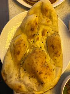 Roghni Naan [Butter Naan]