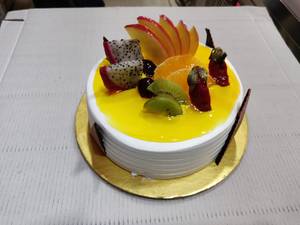 1/2Kg Fresh Fruit Cake