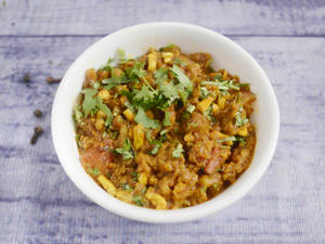 Sev Bhaji Tomato Gravy