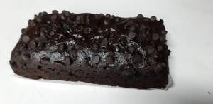 Chocolate Chips Bar Cake 