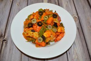 Veg BBQ Sauce Dressing Salad