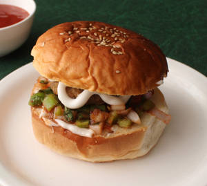 Aloo Tikki Burger
