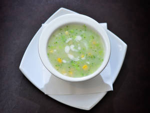 Veg Broccoli corn Cream Soup