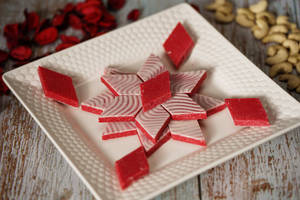 Kaju Strawberry Barfi