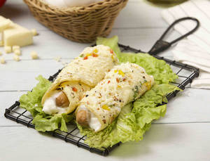 Cheesy Egg & Chicken Sausage Wrap