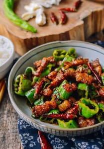 Chilli  Roast Pork In Oyster Sauce [Mushroom,Broccolli,Sichuan Chilli]