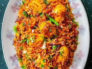 Egg Chilli Szechuan Biryani