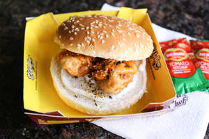Chicken Momos Burger