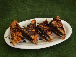 Chocolate Grilled Sandwich